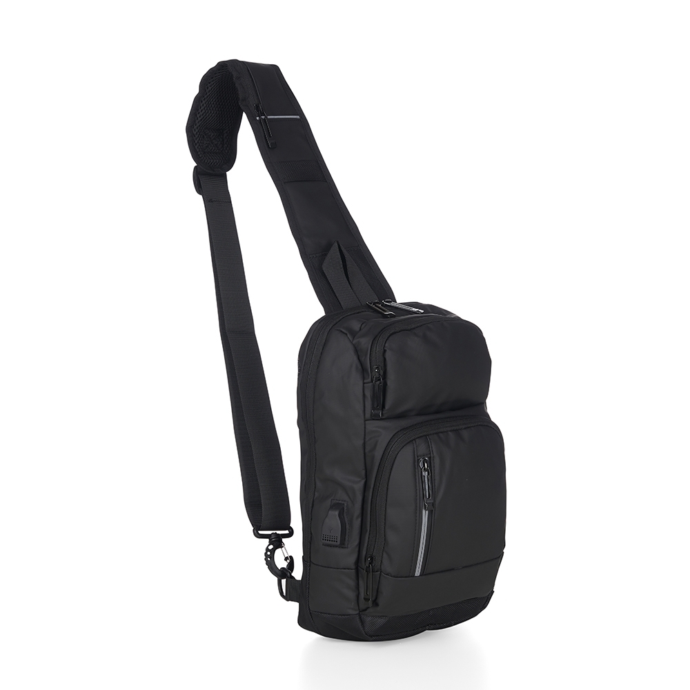MOCHILA DE OMBRO USB 8L SPX-04059-PRE NA COR PRETO